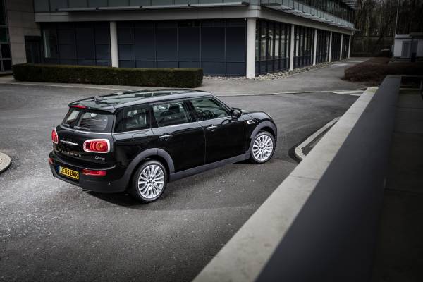 MINI Black Pack Clubman, Explore