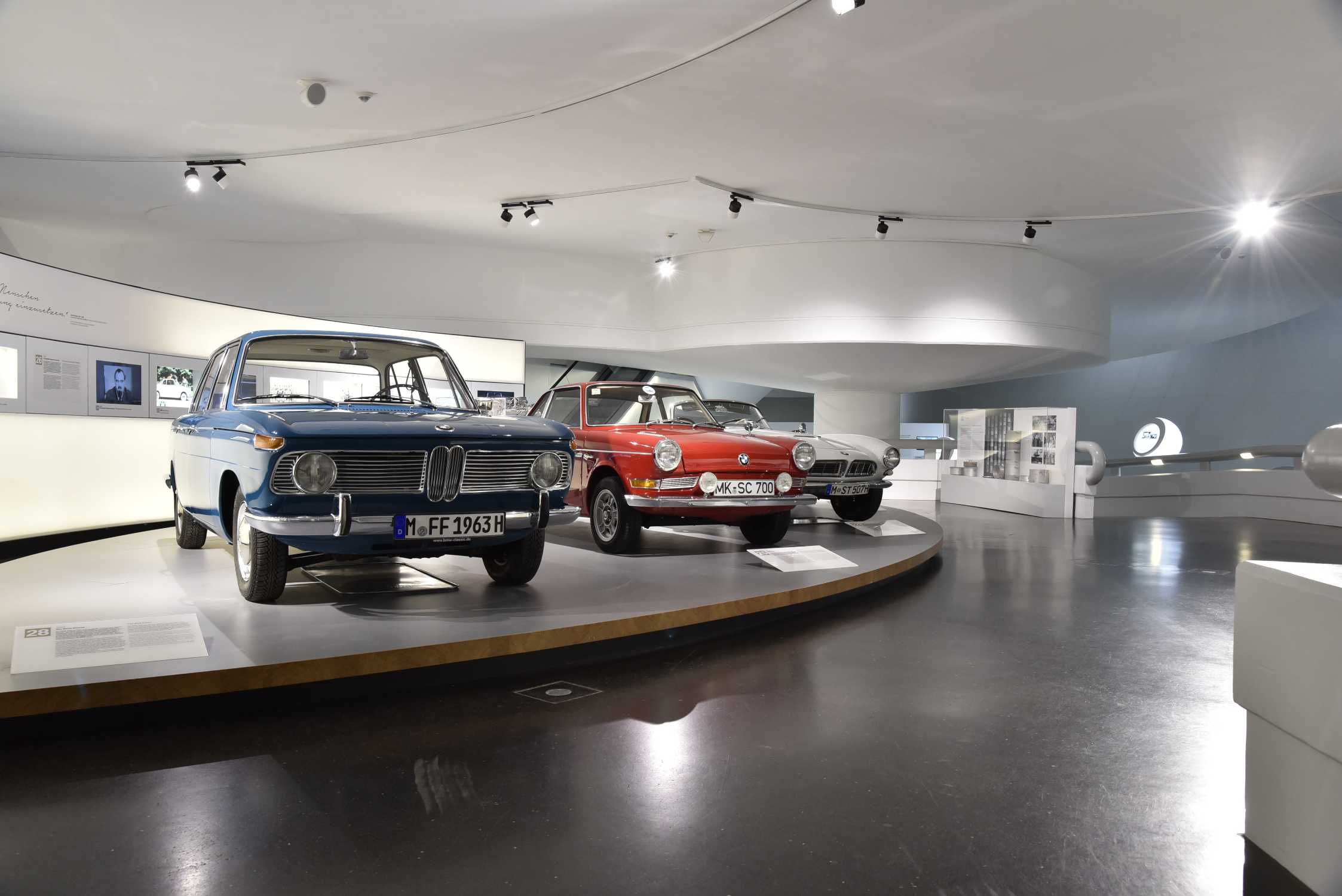 Где находится bmw museum