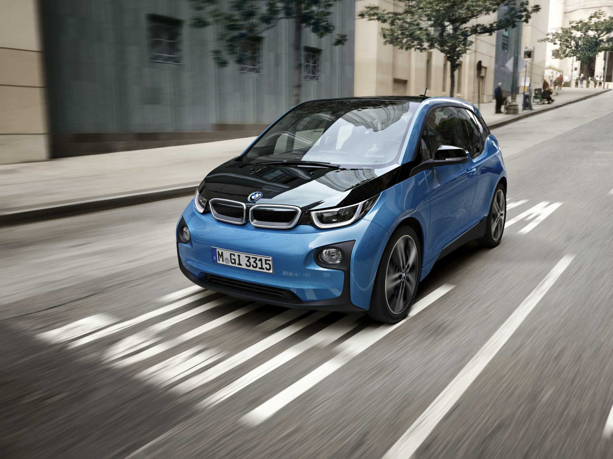 The new 2017 BMW i3 (94 Ah): More range paired to high-level dynamic  performance