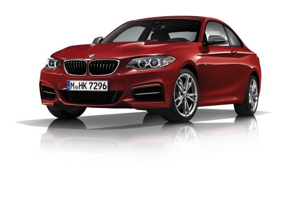  Más potencia y mayor eficiencia para el cuarteto de automóviles BMW M Performance compactos.
