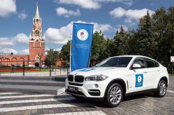 Российским призерам Олимпиады подарили кроссоверы BMW