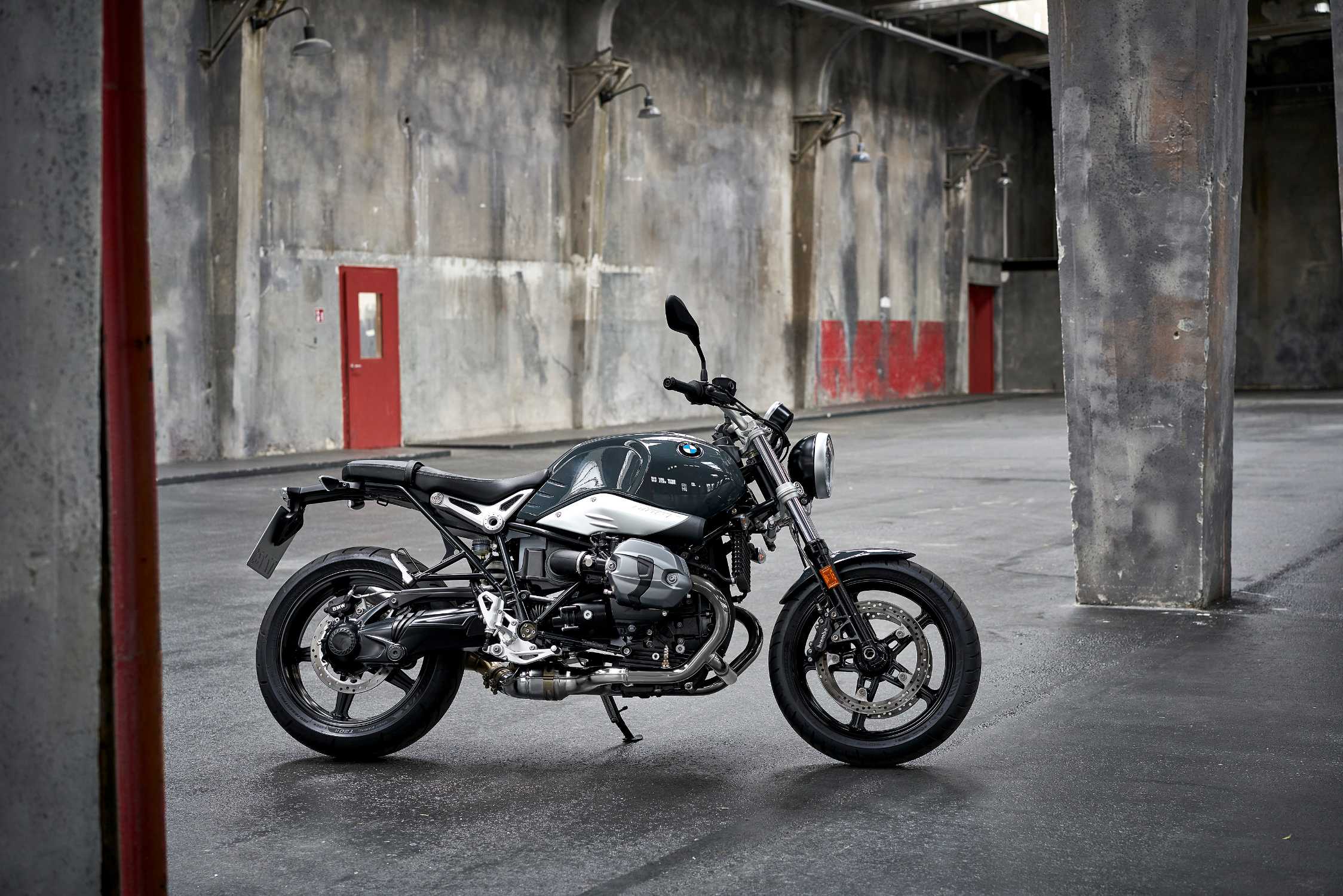 The new BMW R nineT Pure (10/2016)