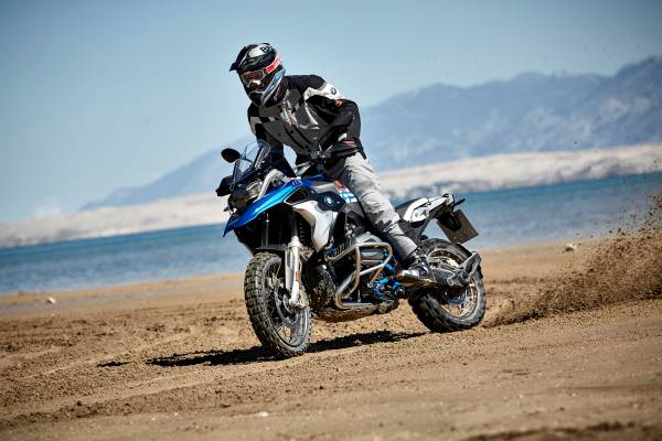  La nueva BMW R   GS, la motocicleta doble propósito para viajes, más vendida en todo el mundo, toca suelo latinoamericano.