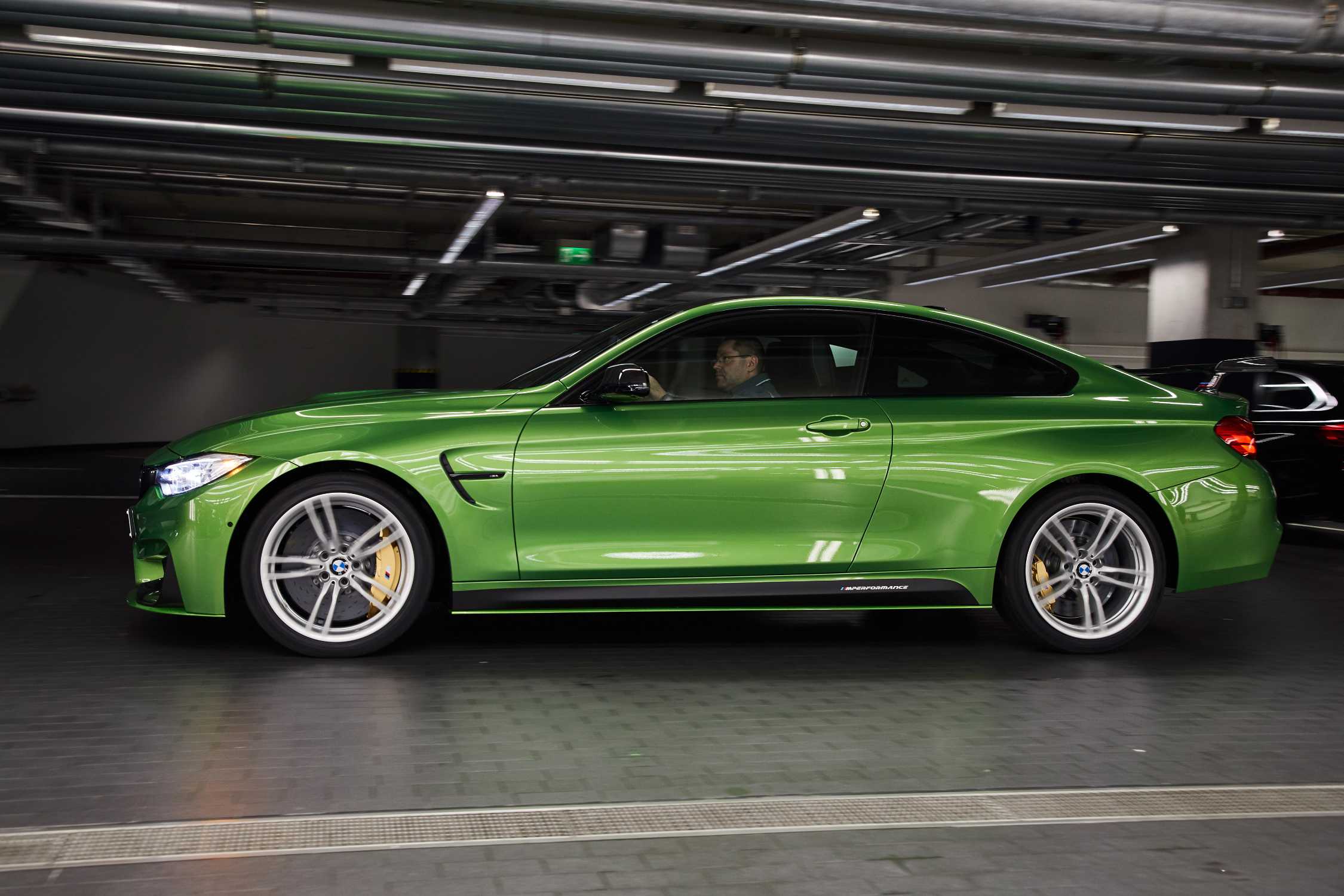 BMW 4 Coupe Green