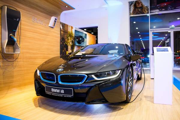 Купить BMW в Санкт-Петербурге | Продажа BMW у официального дилера в автосалоне АВАНГАРД