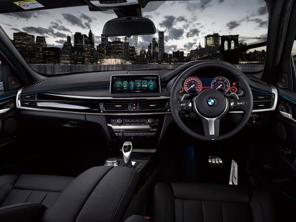 BMW X3、X4、X5の特別限定モデル「BLACKOUT」を導入