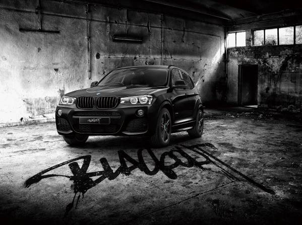 BMW X3、X4、X5の特別限定モデル「BLACKOUT」を導入