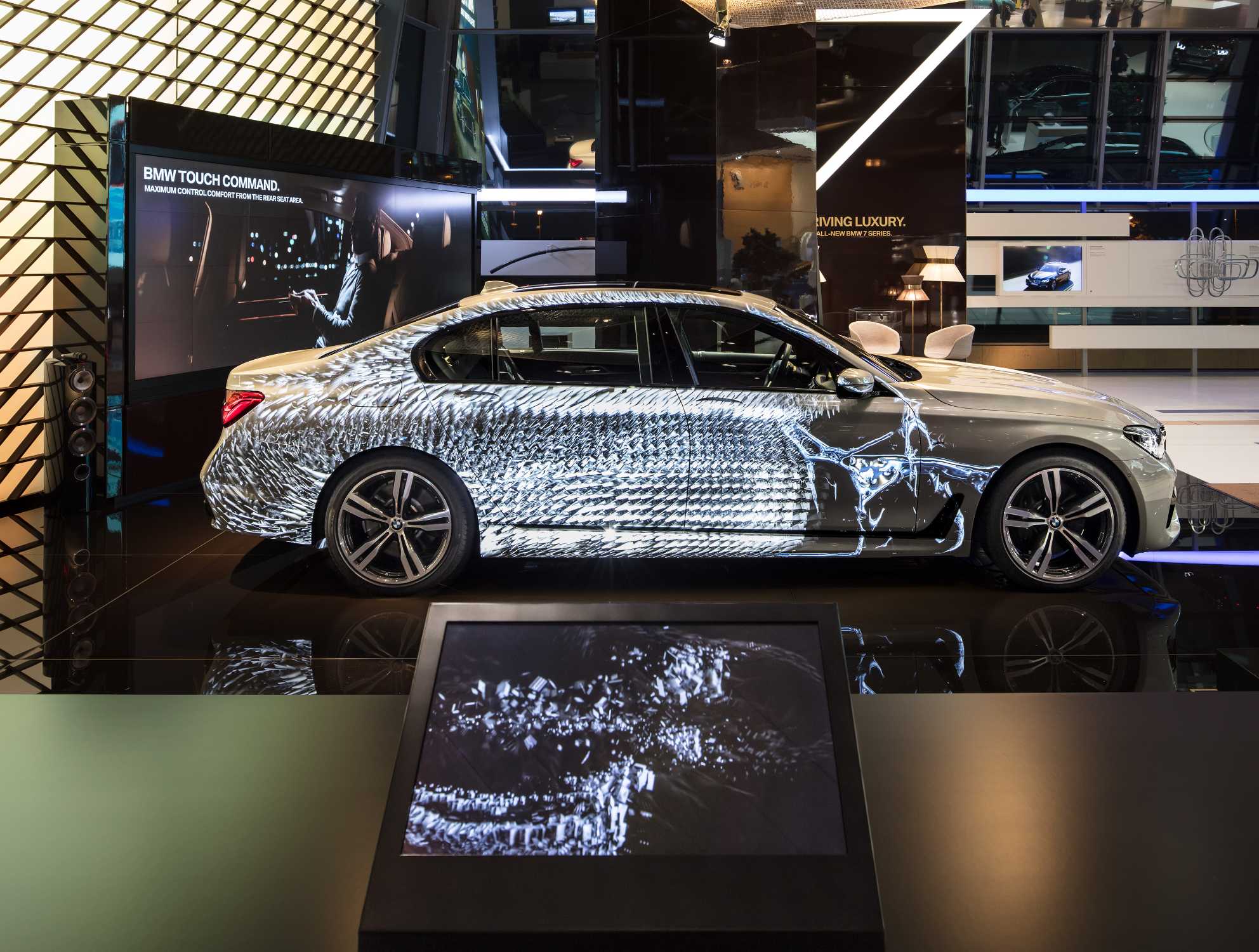 BMW Projection Mapping. Installation in the BMW Welt. (01/2017)