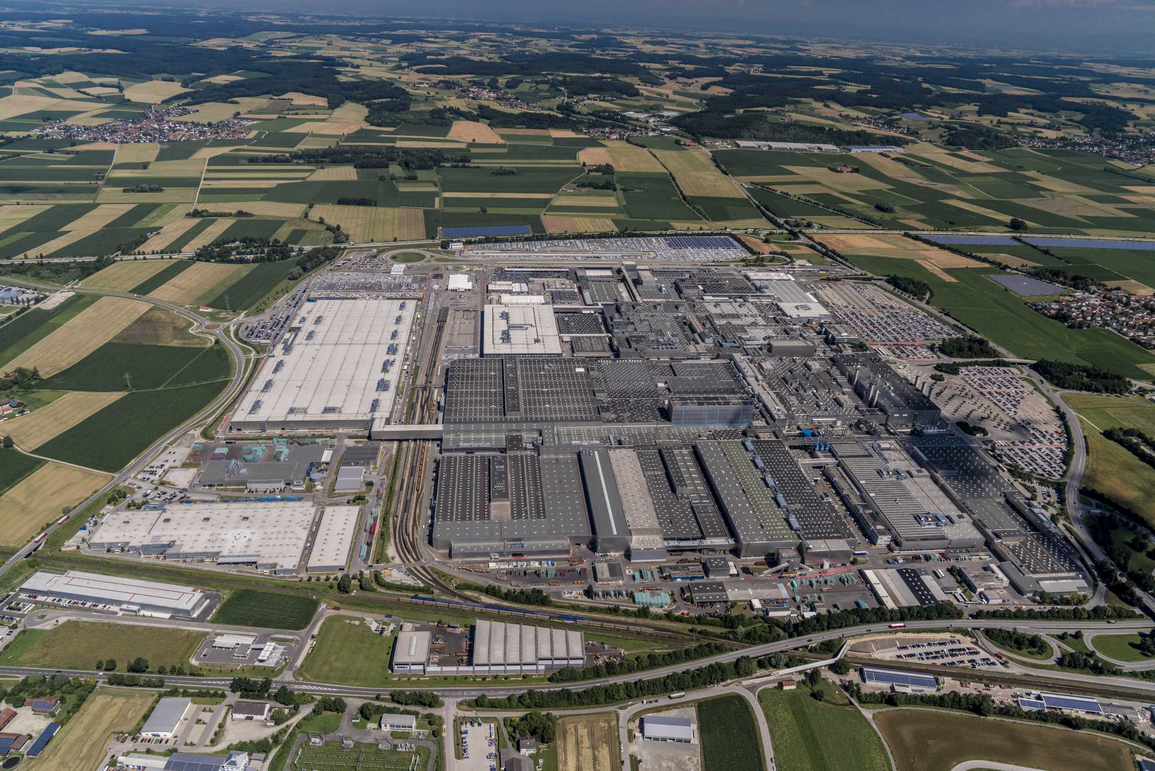 Aerial view of BMW Plant Dingolfing (04/2017)