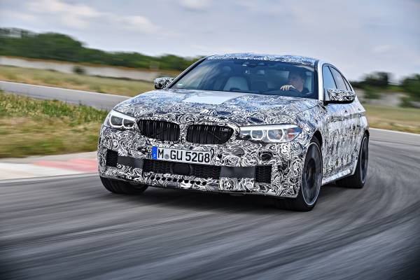 The new BMW M5 with M xDrive.