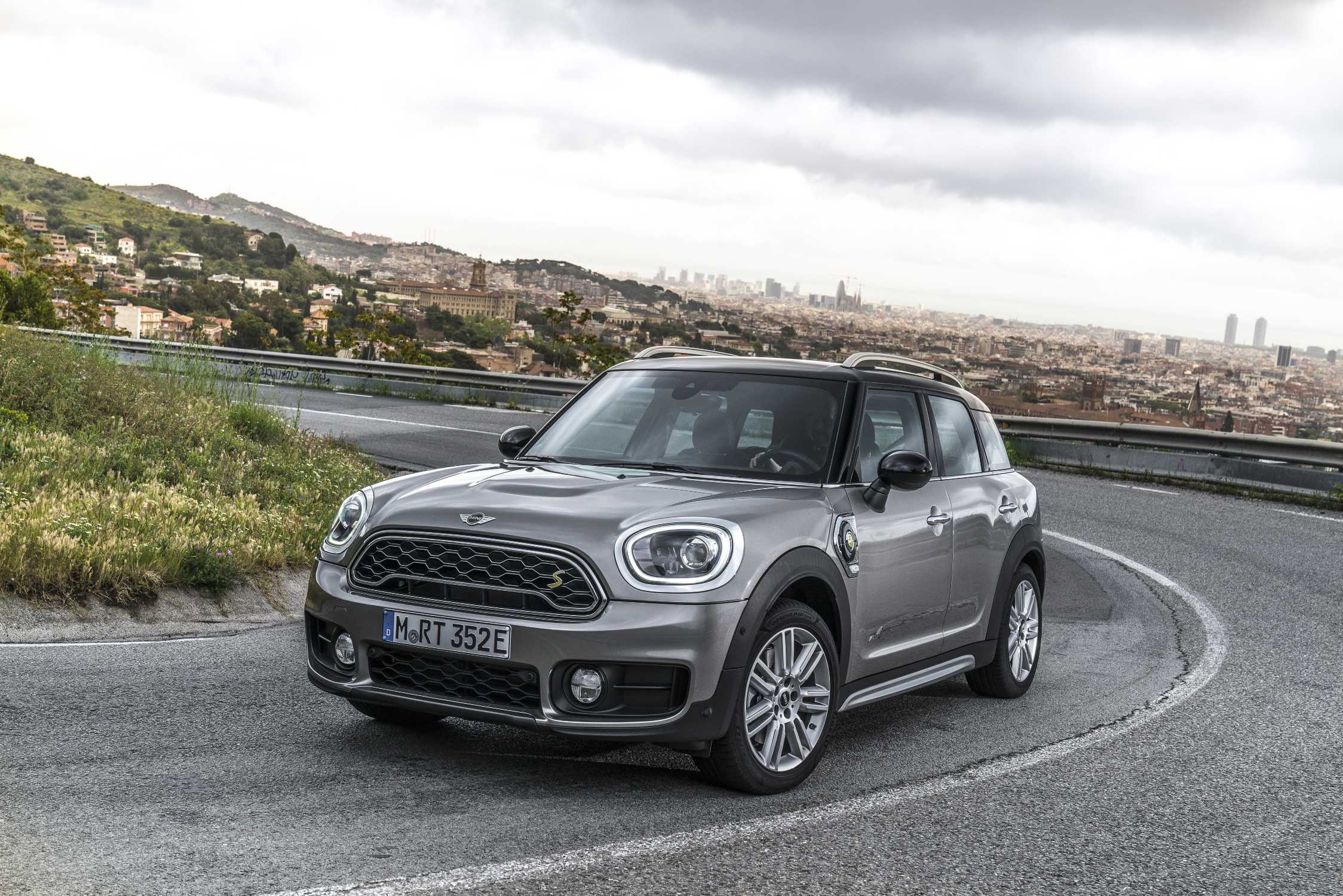 Mini cooper deals se all4 countryman