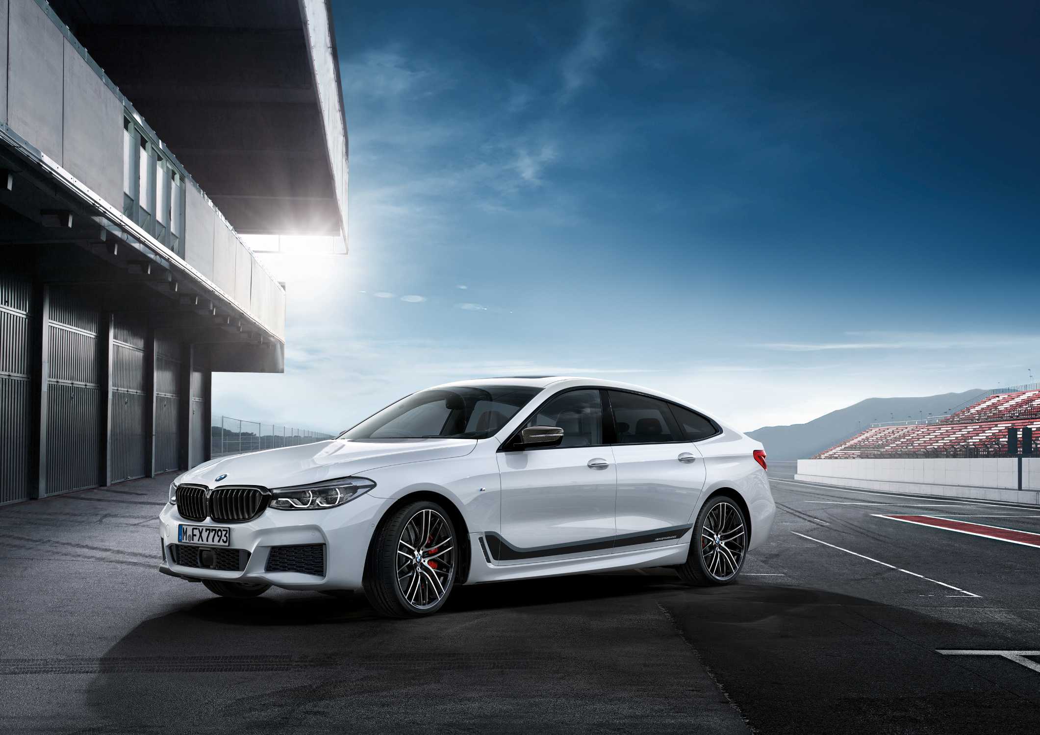 Faszinierende Ästhetik, sportliche Eleganz und begeisternde Dynamik: BMW M  Performance Parts für den neuen BMW 6er Gran Turismo.