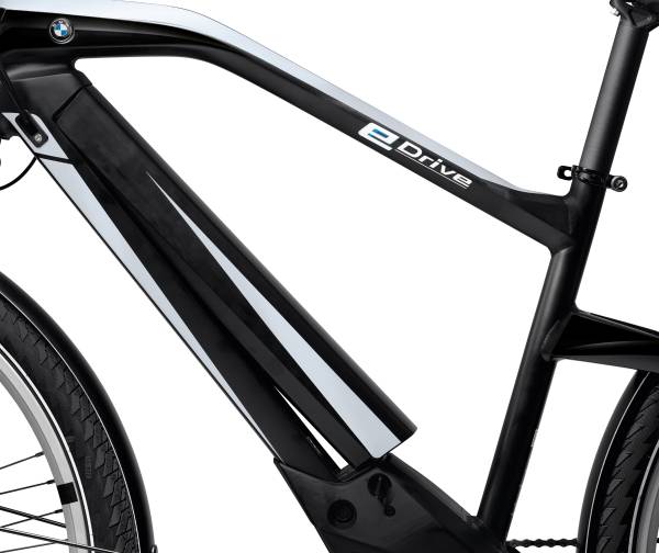 Electric, elegant, unique: The new BMW Active Hybrid e-bike with powerful  high-performance battery integrated fully into the frame. Innovative saddle  designed specifically for e-bikes provides comfort, safety and electrifying  riding pleasure.