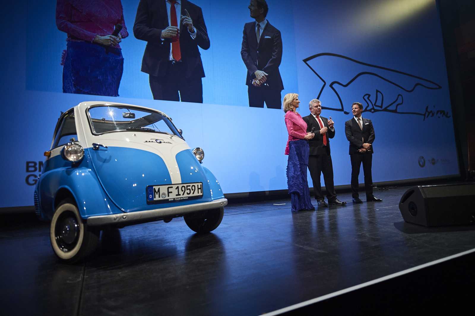 Feierliches Honoratioren-Dinner anlässlich des 10. Geburtstags der BMW ...
