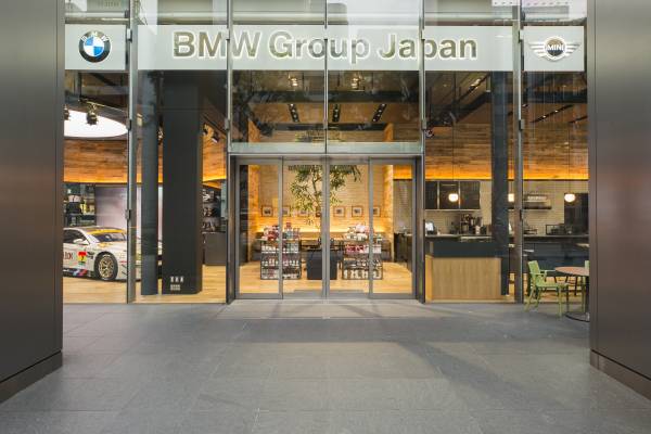 Bmw Group Terrace Dean Deluca Cafe が 1月16日 火 グランドオープン