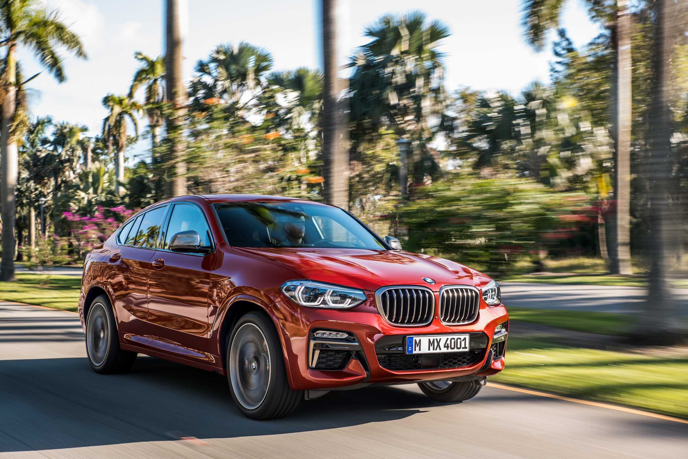 The new BMW X4 M40d (02/2018).