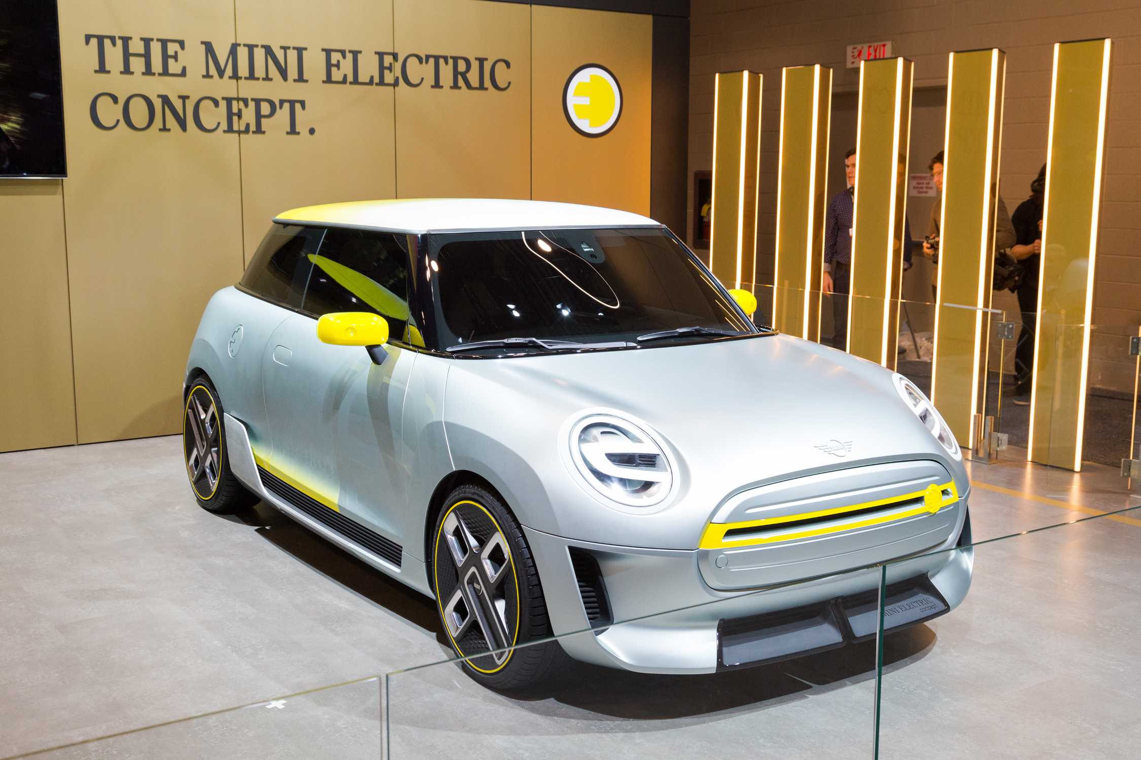 MINI Canada proudly presents the Canadian premiere of the MINI Electric Concept (03/2018)
