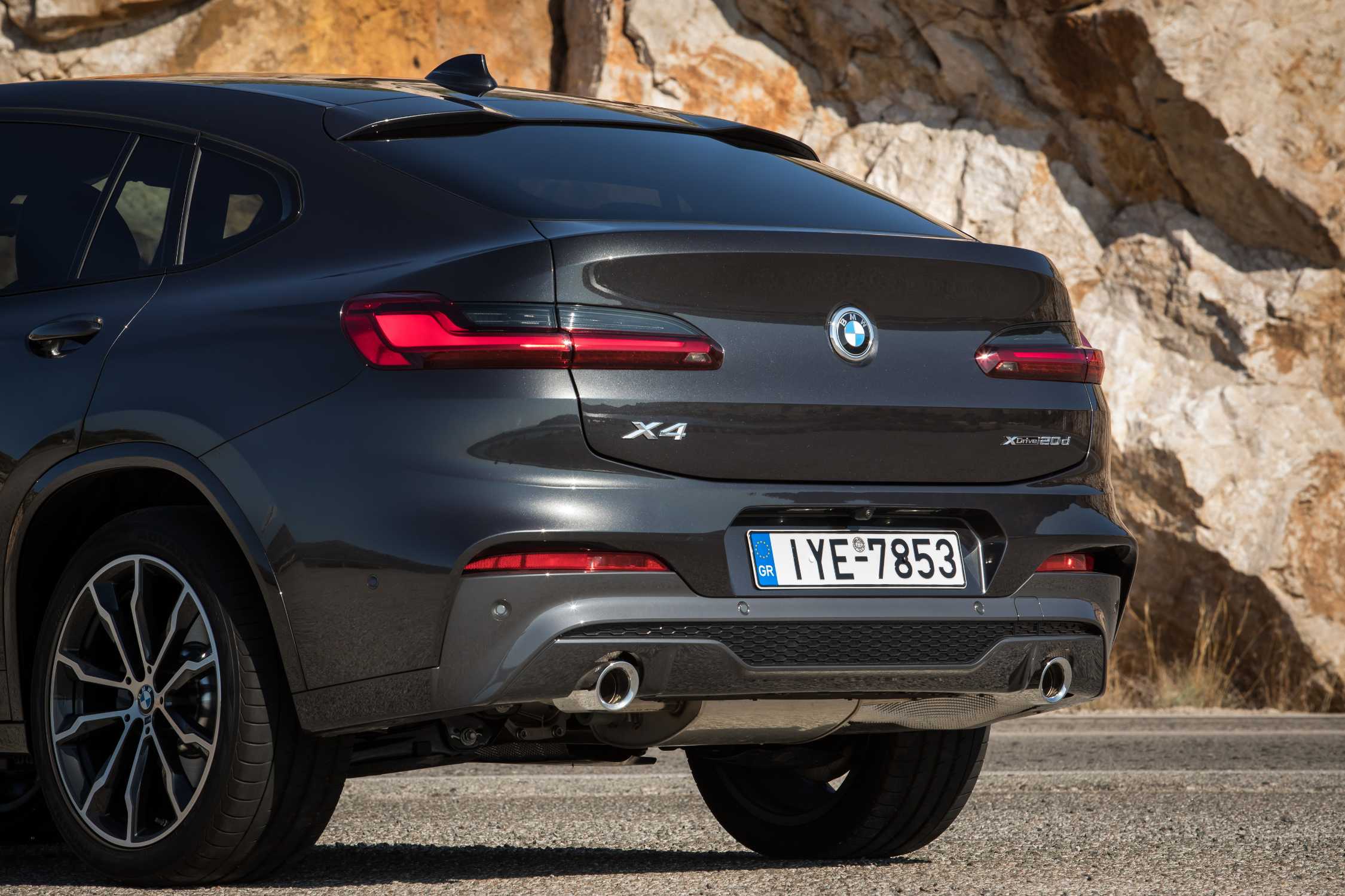 The new BMW X4 in Athens, Greece – photos by Giorgos Karagiorgakis. (09 ...