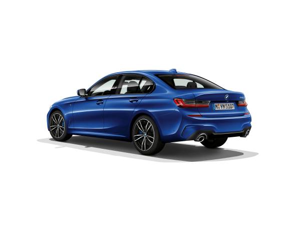 新型bmw 3シリーズを発表