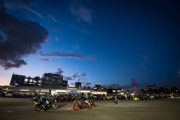 4th Night Rider Meeting 開催 土曜日の夜 お台場に500名以上が集結 夜を駆けるライダーのためのカフェ ミーティング第4回開催決定