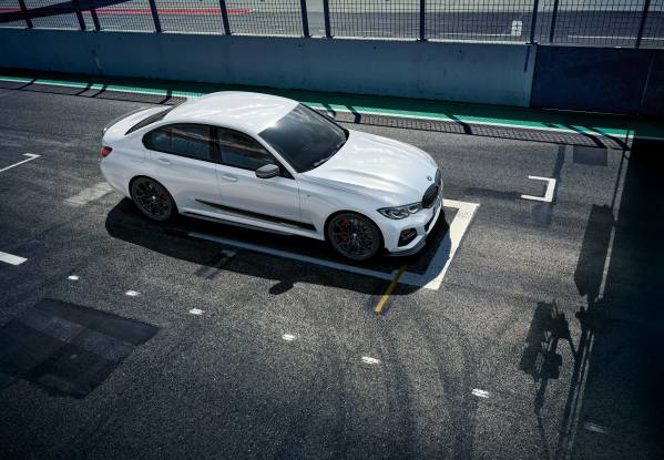 Exuding pure driving pleasure and intense racing passion: the BMW M  Performance Parts for the new BMW M2.