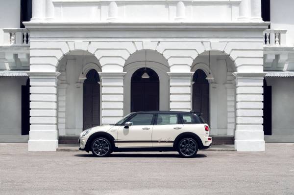 A CAR TAILORED FOR THE GENTLEMAN. THE MINI CLUBMAN SAVILE ROW EDITION.