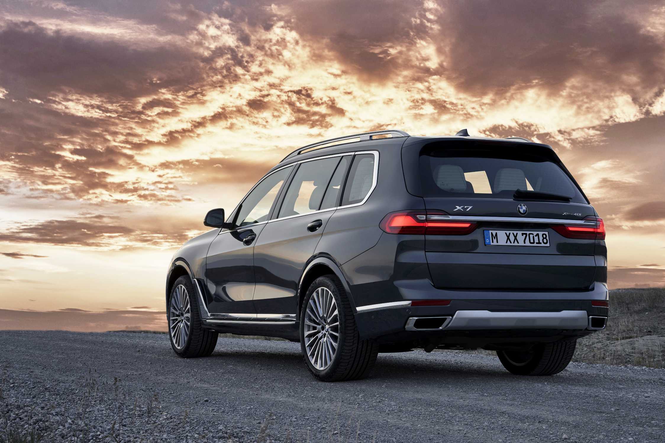 Новый BMW X7.