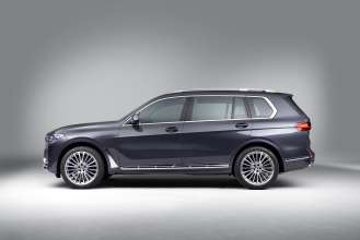 The First Ever Bmw X7