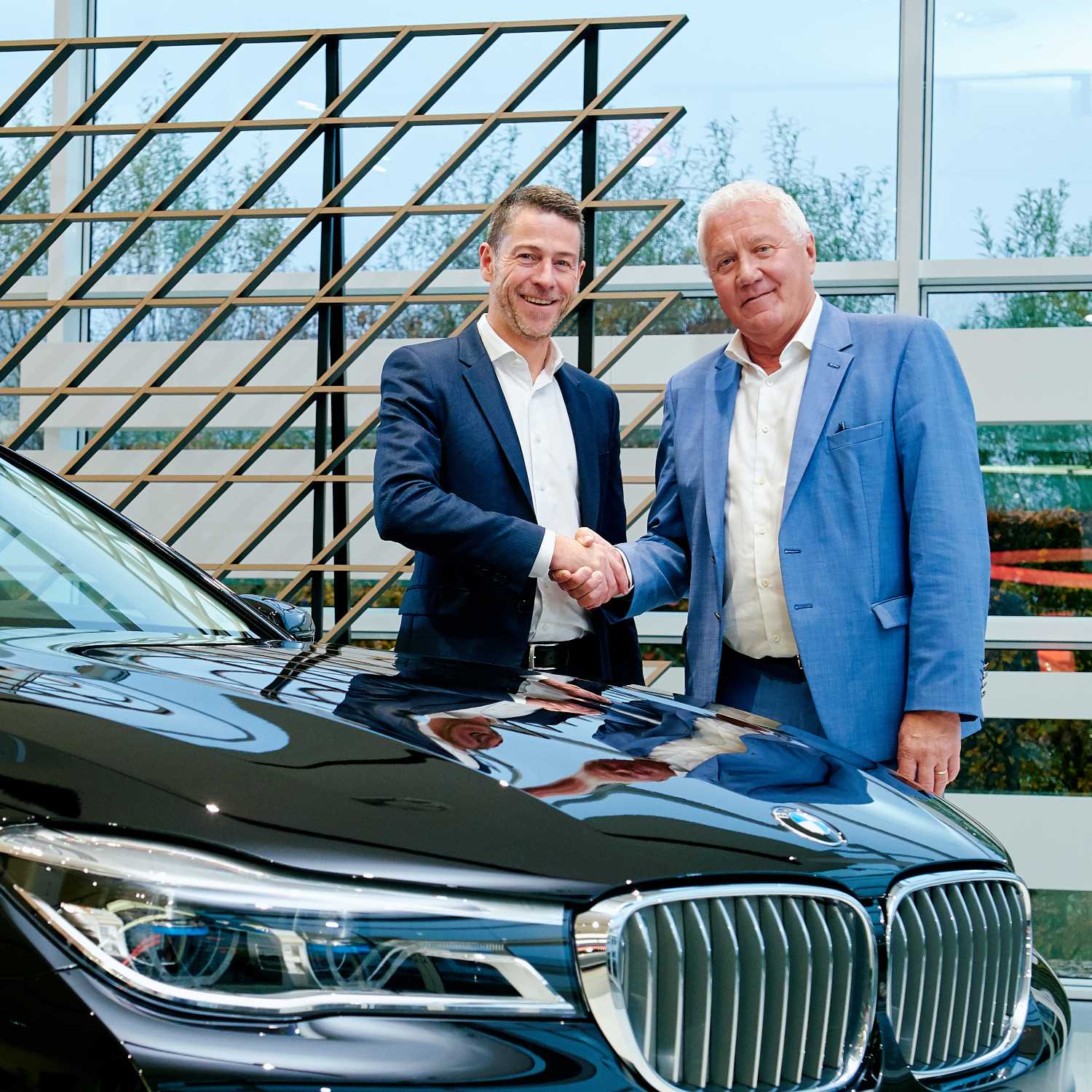 BMW to become the new Official Car Partner of Deceuninck-Quickstep Floors. (11/2018)