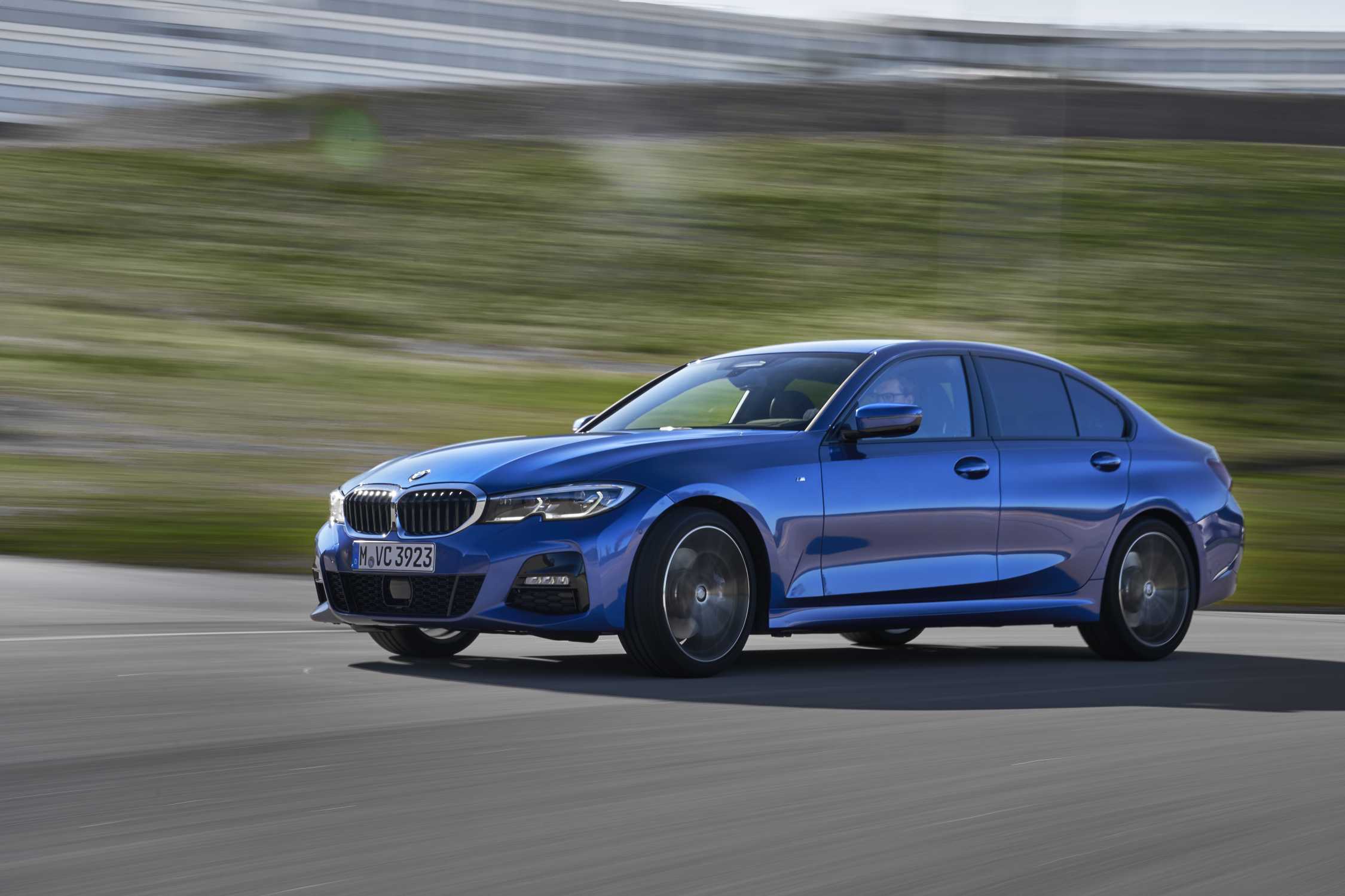 The all-new BMW 330i, Model M Sport, Portimao blue metallic, Rim 19” Styling 791 M (12/2018).