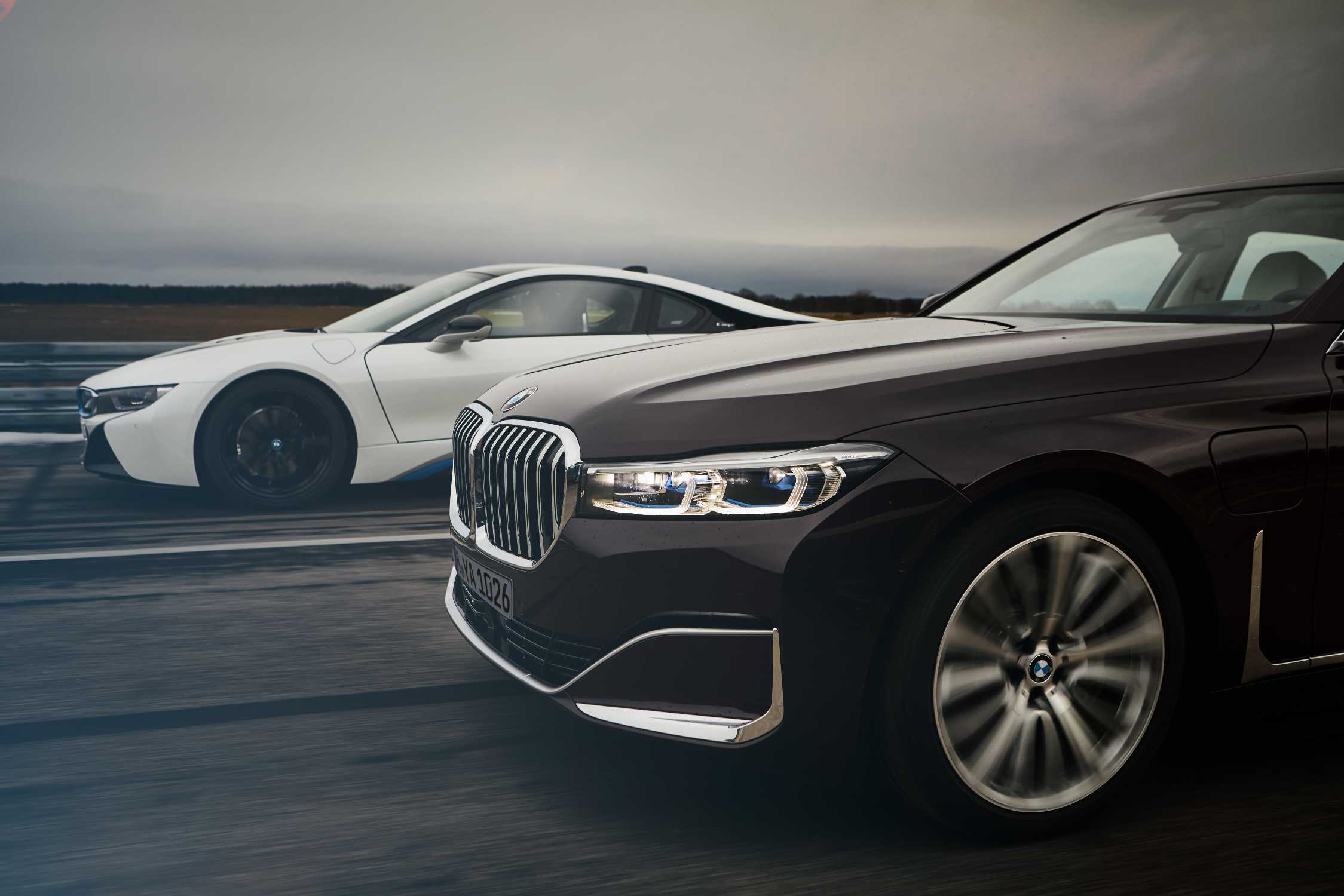 The new BMW 745Le and the BMW i8 Coupé (02/2019).