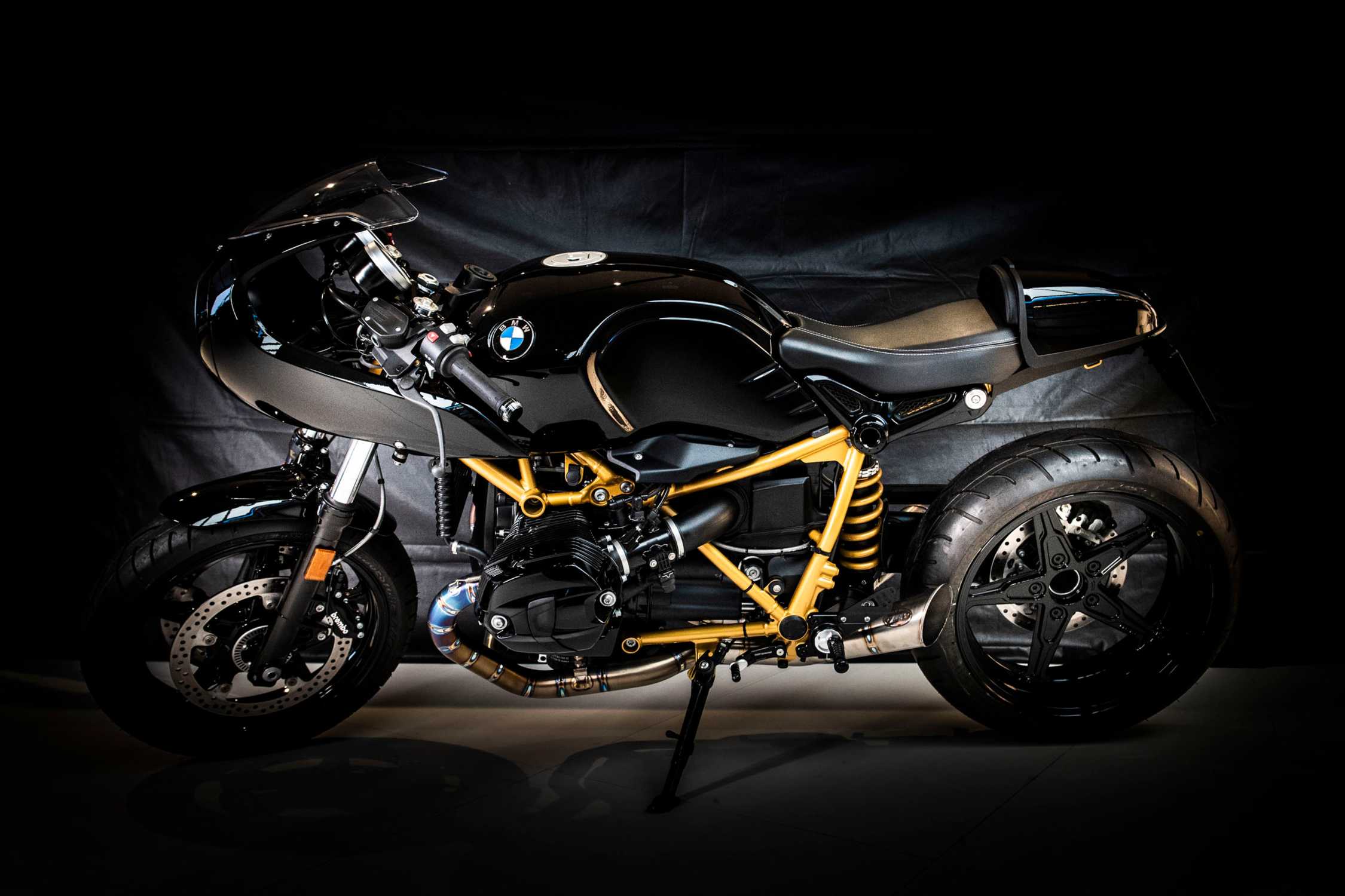 ‘Black Bullit’ by BMW Brussels – participant BMW Motorrad Belux Dealer Clash 2019