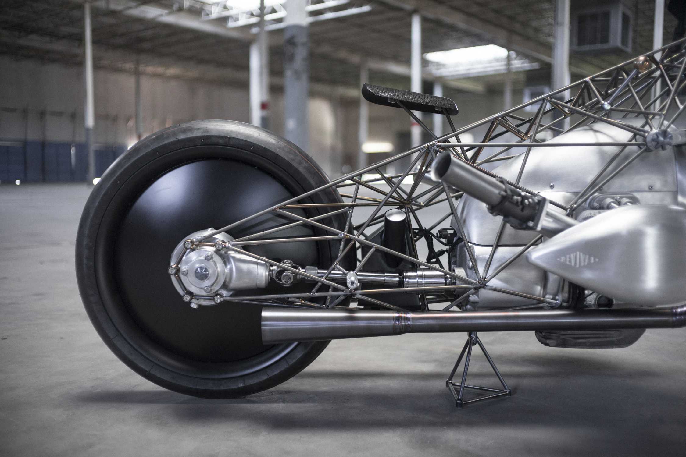 “The Revival Birdcage” mit Prototypen eines neuartigen BMW Motorrad Boxermotors. (04/2019)