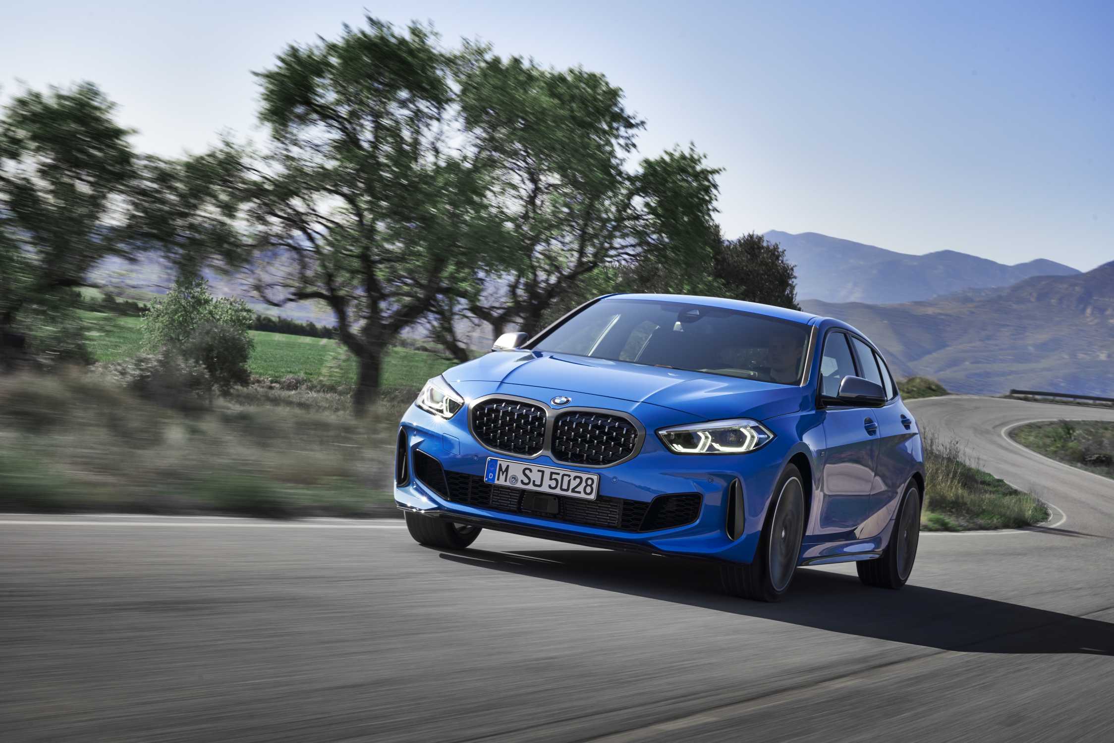 The All New Bmw 1 Series The Perfect Synthesis Of Agility And Space