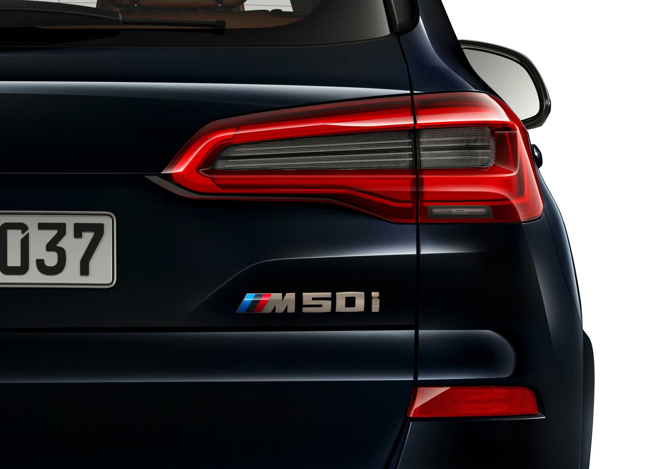 The new BMW X5 M50i (05/2019).