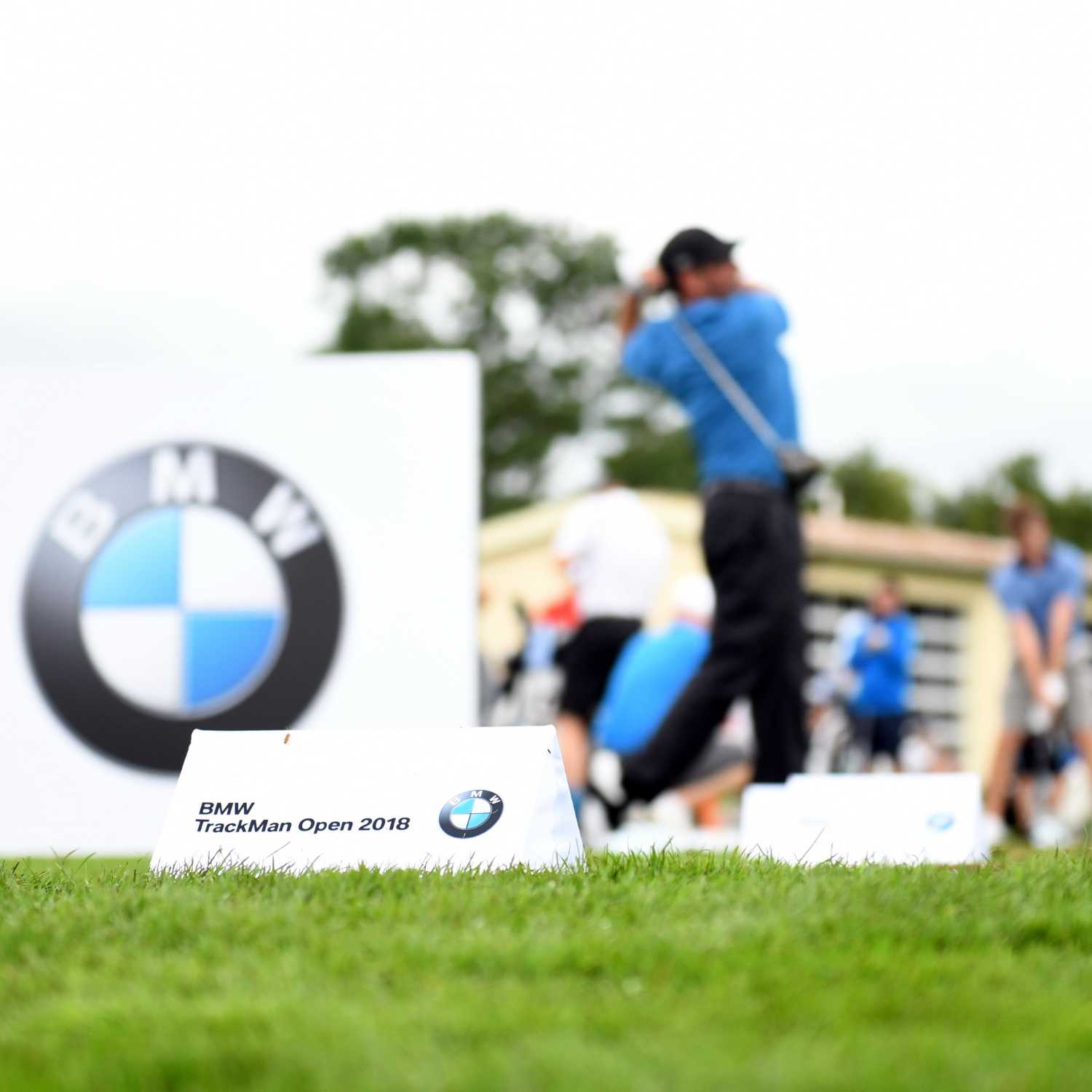 Open continue. БМВ гольф. BMW Golf турнир. BMW open odds. Pull to open BMW.