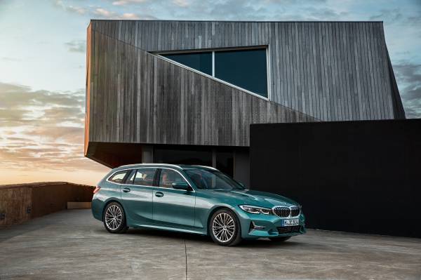 The new BMW 3 Series Touring.