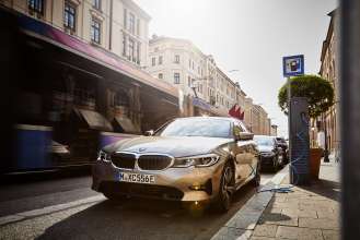 Automatic Emission Free City Driving Green Light For Bmw Edrive