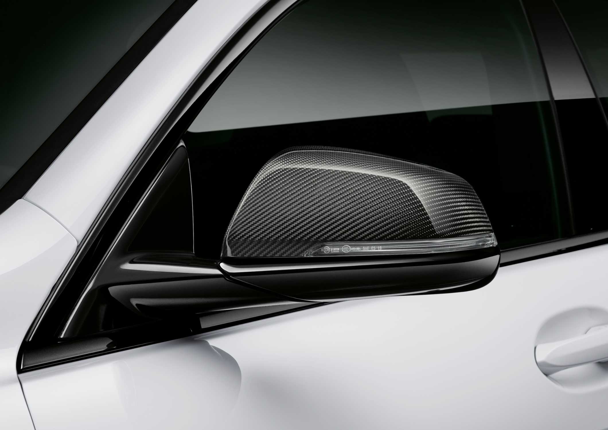 BMW 2 Series Gran Coupe, M Performance exterior mirror cap in carbon fibre (10/2019).