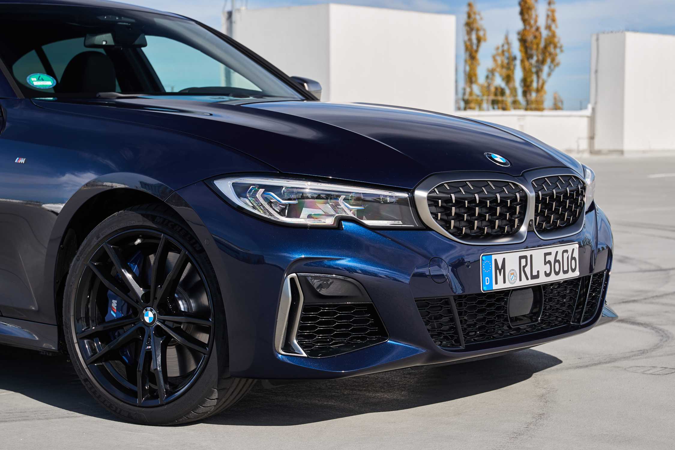 The new BMW M340i xDrive Sedan, Tanzanite blue metallic (10/2019).