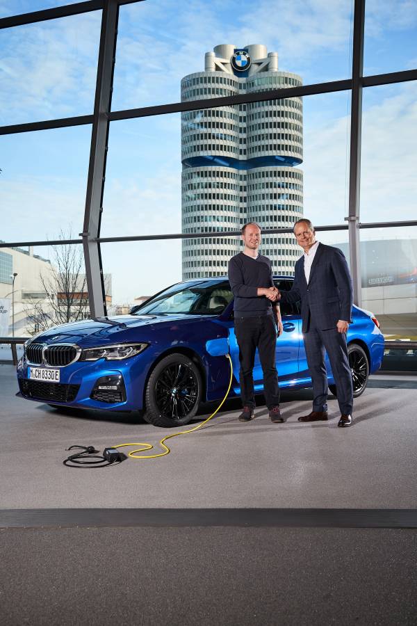 Delivered as promised: Half a million electrified BMW Group vehicles  already on the roads