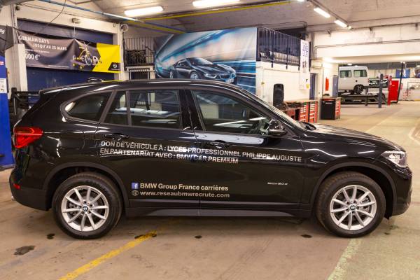 Bmw Group Le Groupe Lempereur Et La Region Hauts De France S Investissent Ensemble Pour L Emploi Des Jeunes De La Filiere Automobile