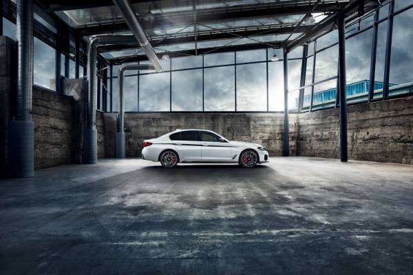 Breite Palette von BMW M Performance Parts für die neue BMW 5er