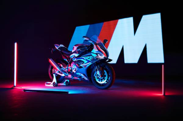 The new BMW M 1000 RR.