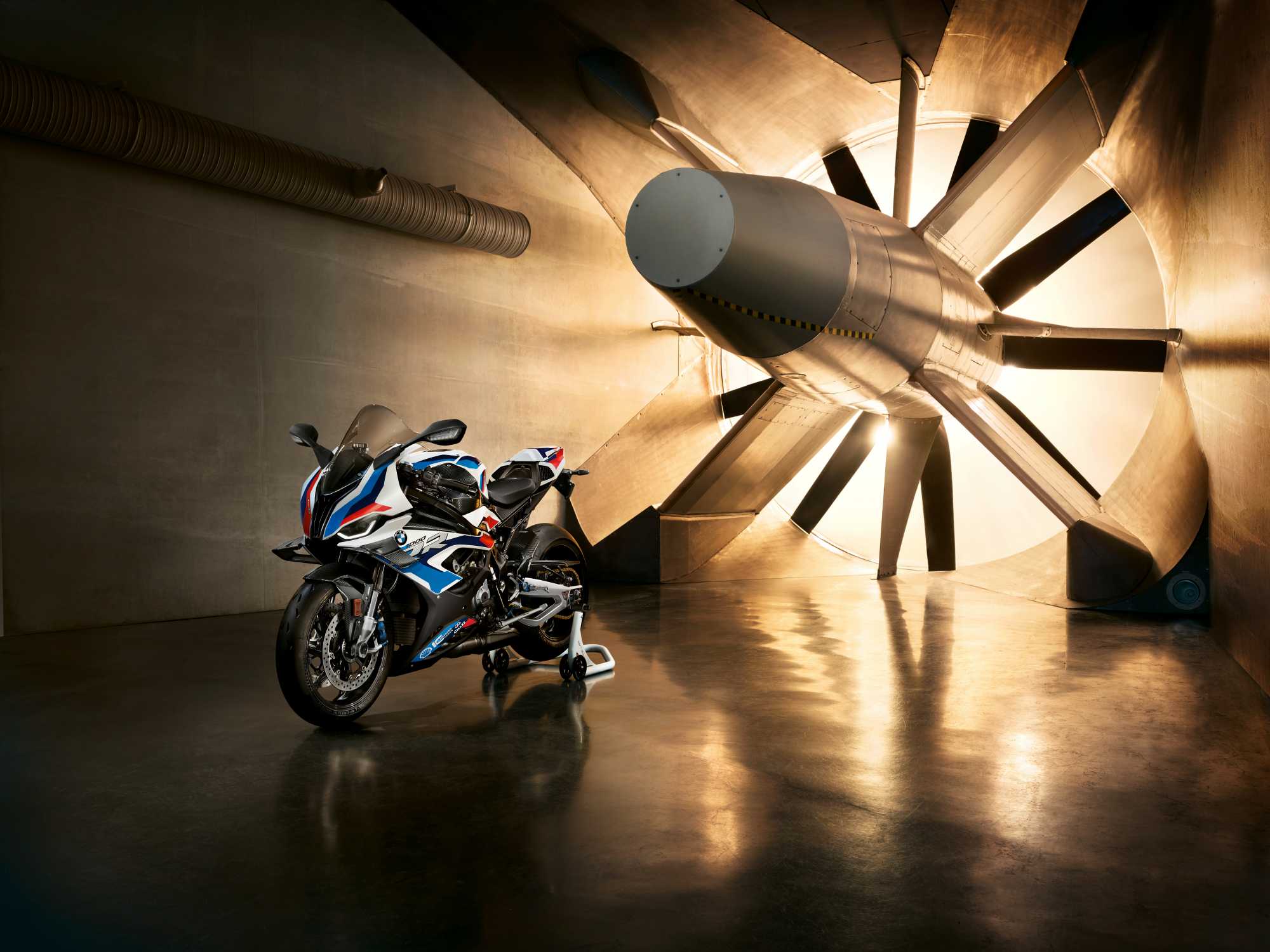 The new BMW M 1000 RR. (09/2020)
