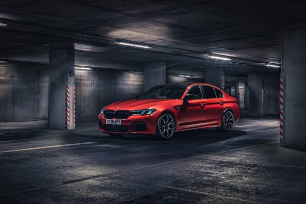 Maximum performance and exclusive style: the BMW M5 Edition 35 Years.