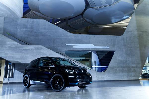  El primer BMW i3 de su tipo e innovador impulsor de la movilidad sostenible producido hasta la fecha.