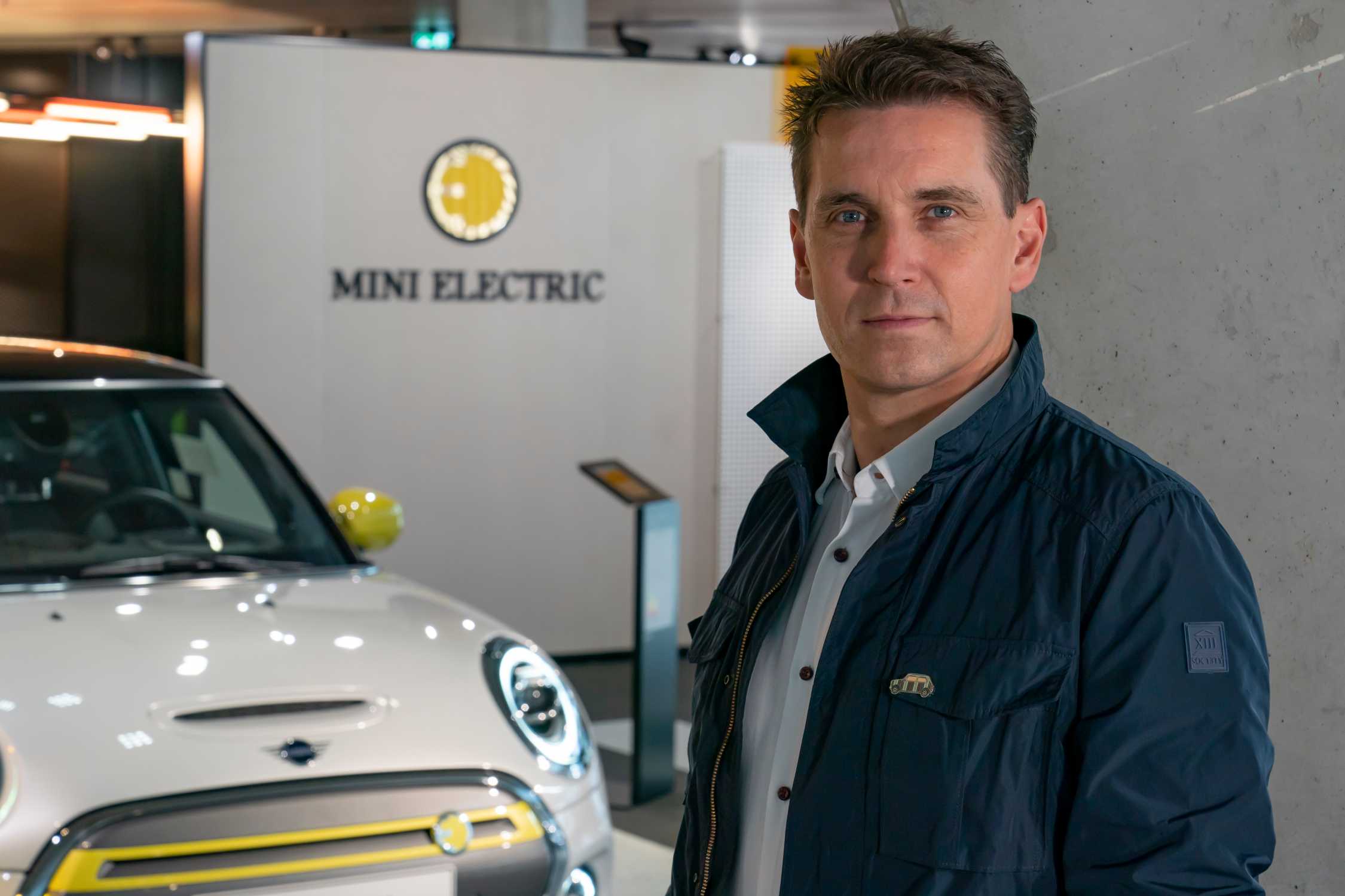 Nauwgezet Maxim Redding Electromobility and the future of the MINI model range.