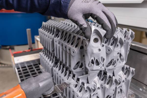 3D-printed engine is 20 percent lighter