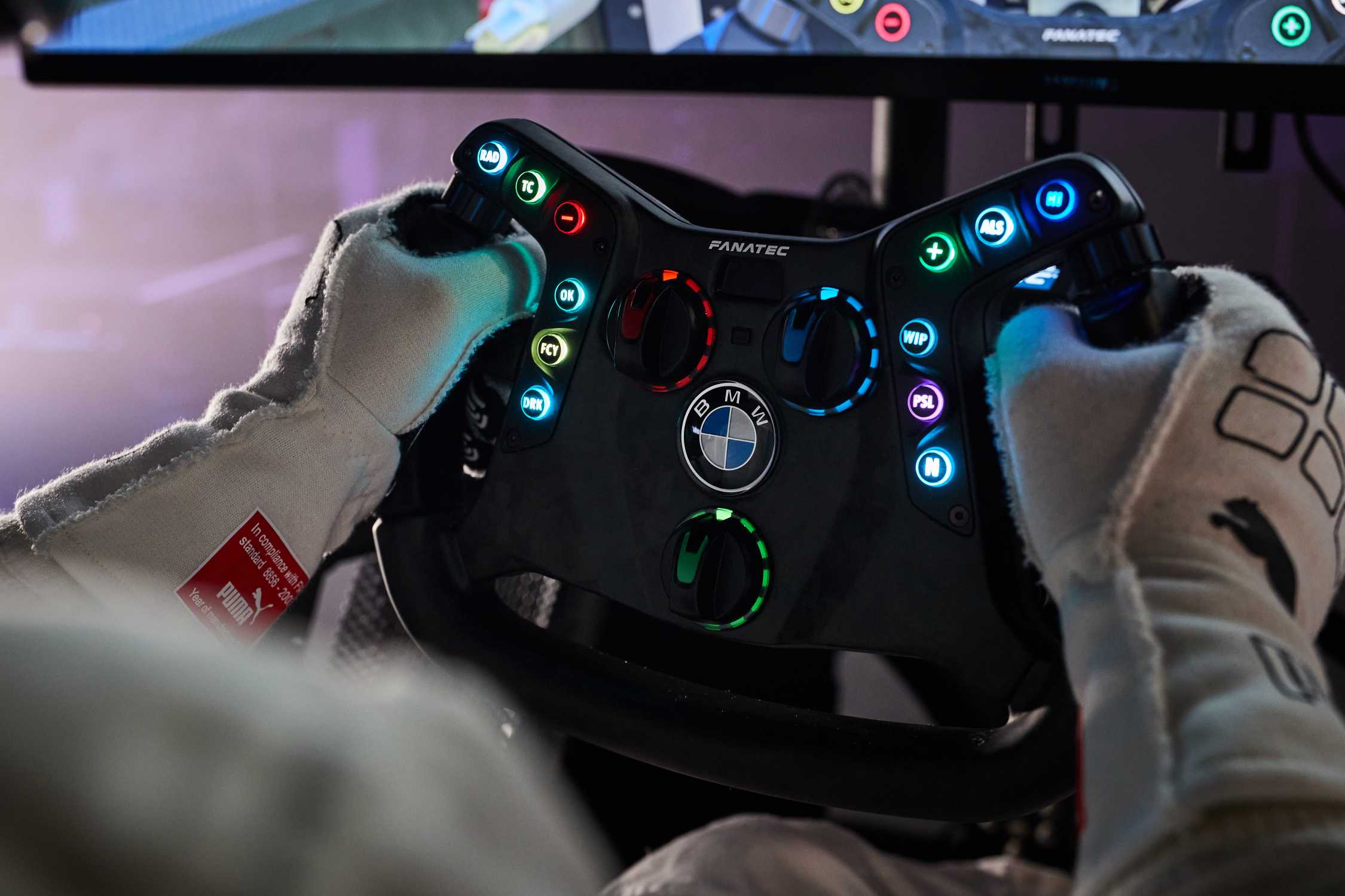 World premieres at BMW SIM Live Technology transfer from real and virtual motor racing.